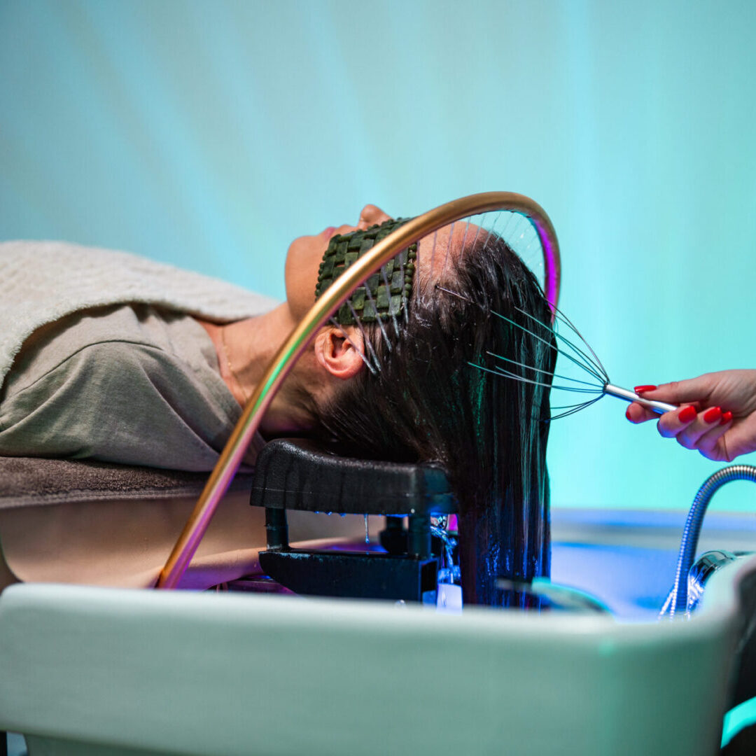 Relaxing head massage at salon